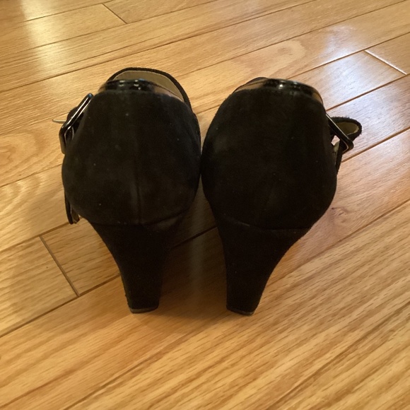 Nine West Suede Wedge Shoes Size 7.5 - Picture 5 of 12